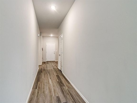3rd image of 4204 Olivia St