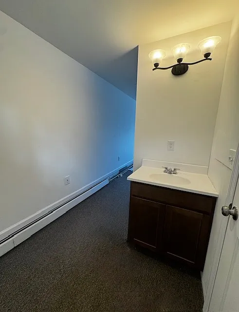 Studio, 290 sqft, $975 — Photo 2