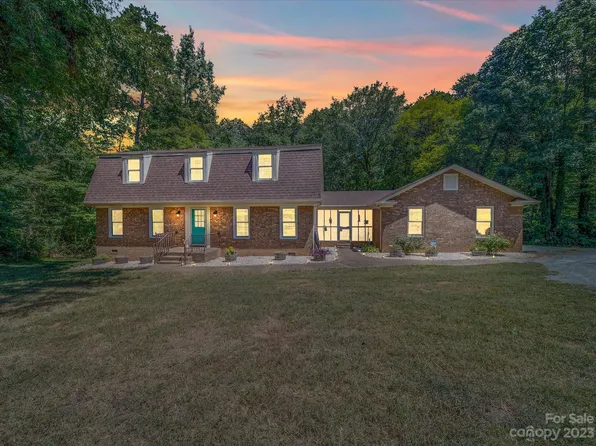 3010 Brooks Mill Ln, Wingate, NC 28174
