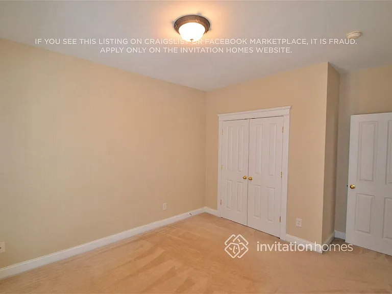 7706 Red Oaks Trl — Photo 10