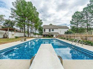 208 Hurstwood Ct, Lexington, SC 29073