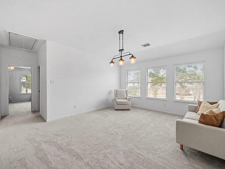 18210 Juniper Creek Ln — Photo 26