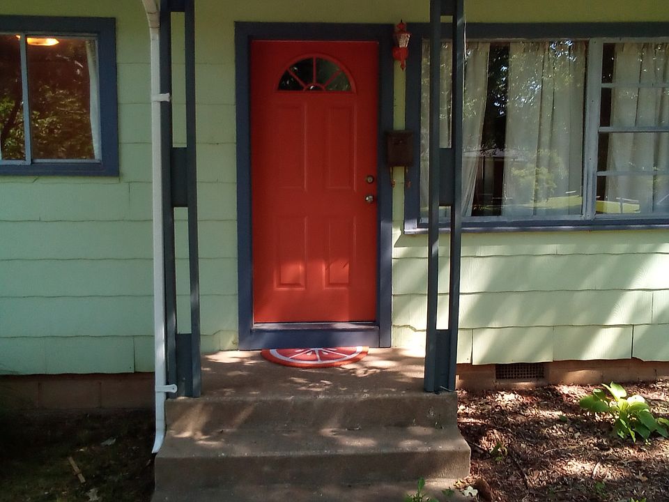 1st image of 1230 N Maxwell Dr