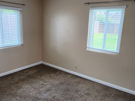 2nd image of 6032 Cresenda Ave