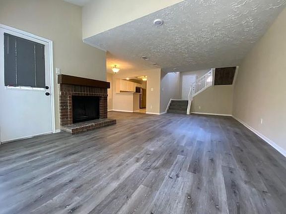 5th image of 55 E Park West Dr