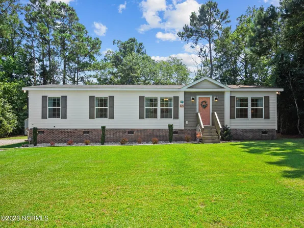 220 Doe Ridge Road, Hampstead, NC 28443