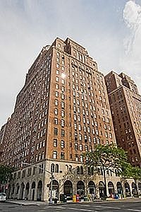 1st image of 465 W 23rd St APT 10G