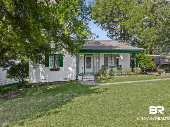 214 Sutherland Dr, Chickasaw, AL 36611