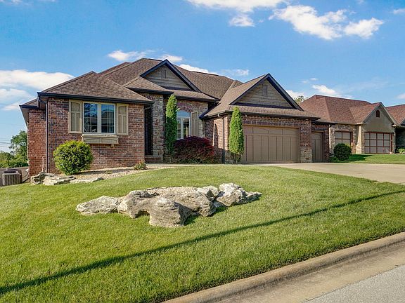2nd image of 2714 E Cherrybark Street
