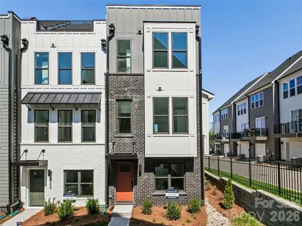 4062 Sophia Dr, Charlotte, NC 28217
