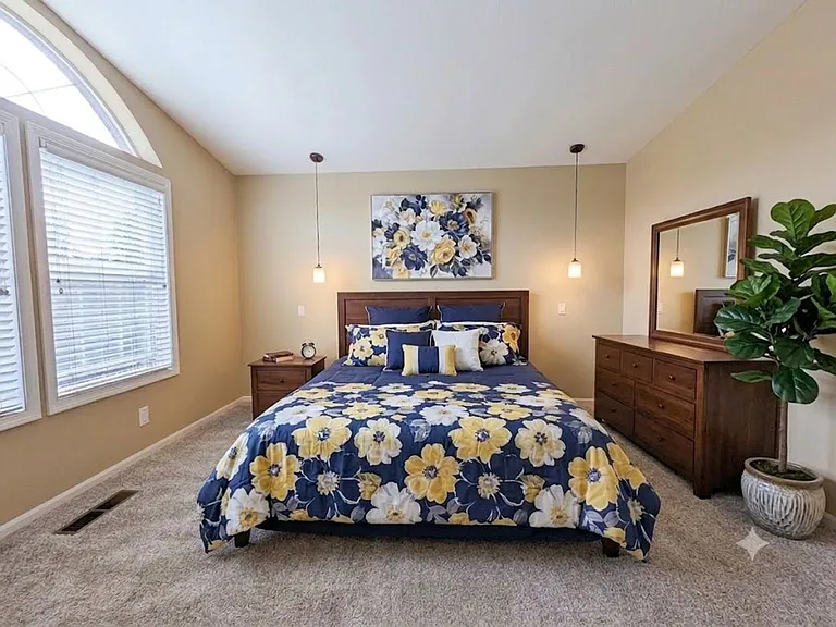 17147 Warren Ct — Photo 24