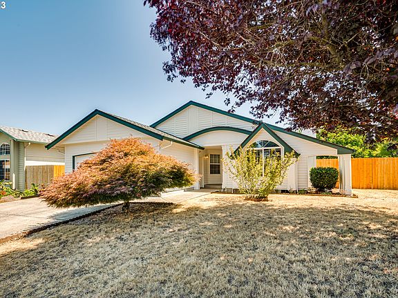 3rd image of 4405 NE 126th Ave