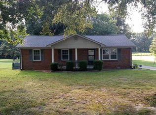 181 Fitzgerald Rd, Jackson, TN 38301