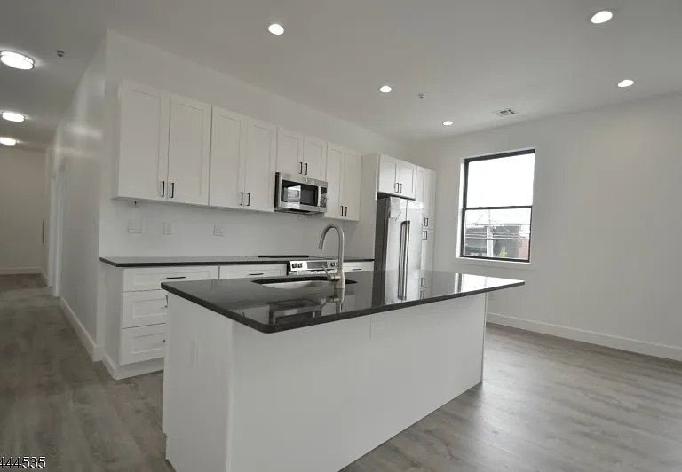 340 Millburn Ave #2A — Photo 3