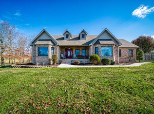 1165 Lloyd Hall Loop, Deer Lodge, TN 37726