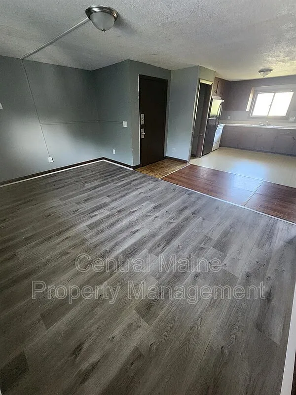 2 bed, 1.0 bath, $1,200 — Photo 1
