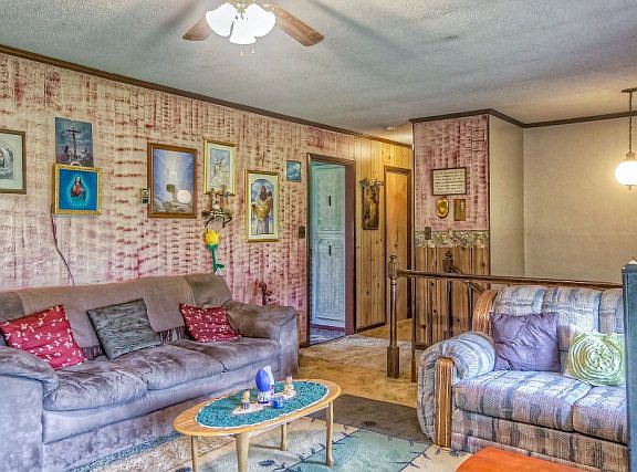 4th image of 150 Rogers Cir