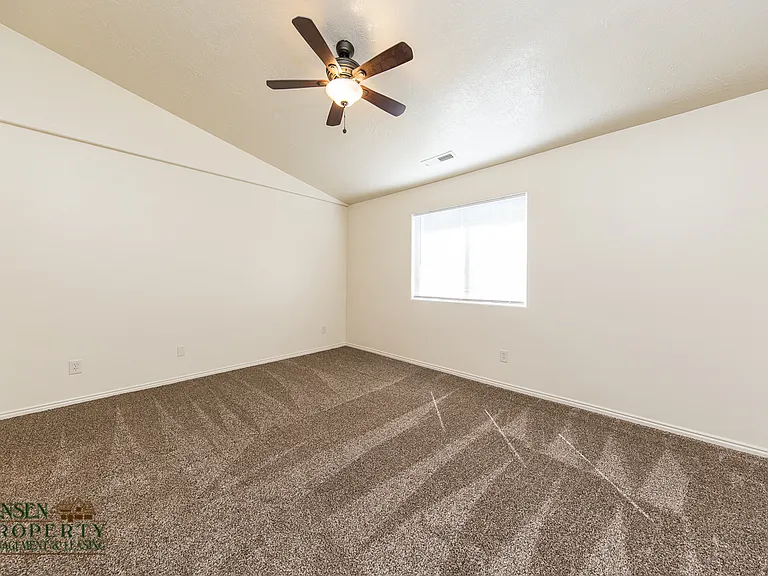 1042 N 1340 West Cir #2 — Photo 12