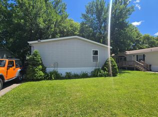 107 Hilton Ct, Mankato, MN 56001