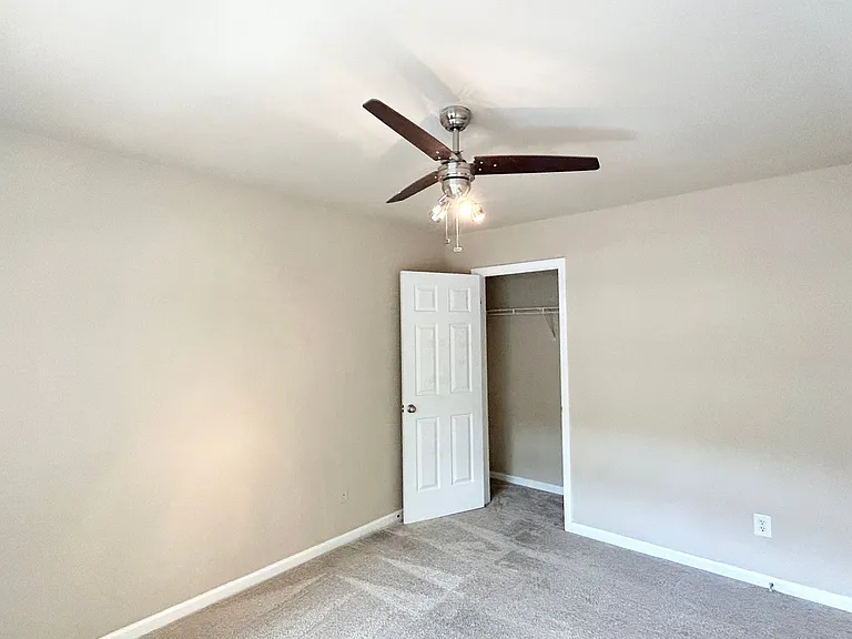 933 Prestwyck Ct — Photo 18