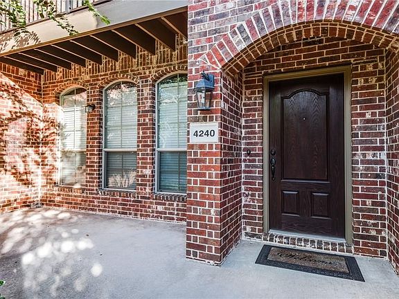 3rd image of 4240 Comanche Dr