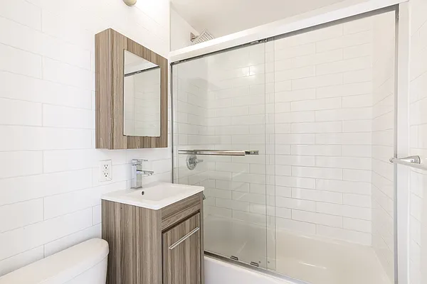 Rented by MNS | media 15