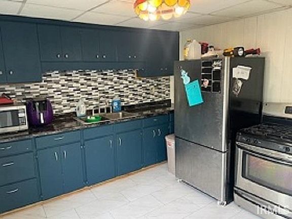 4th image of 711 Liberty Dr