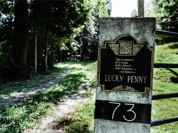 73 Drumheller Ln, Shipman, VA 22971