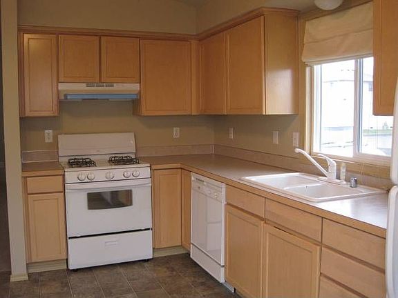 2nd image of 4405 148th St NE