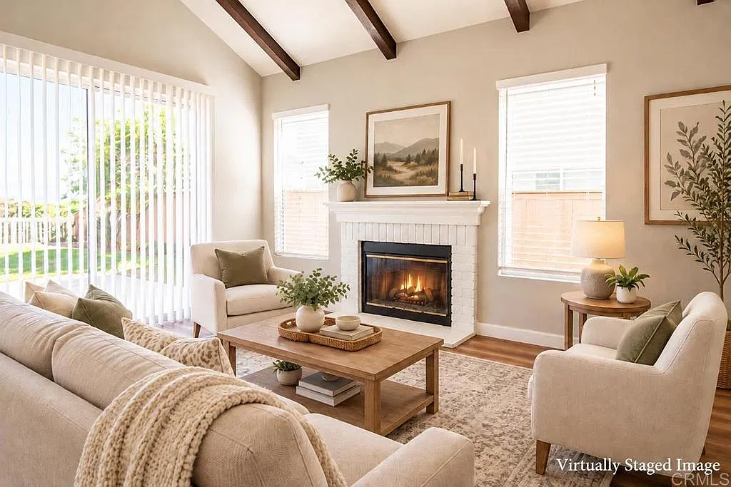 3 bed, 2.5 bath, 1631 sqft, $4,100 — Photo 3