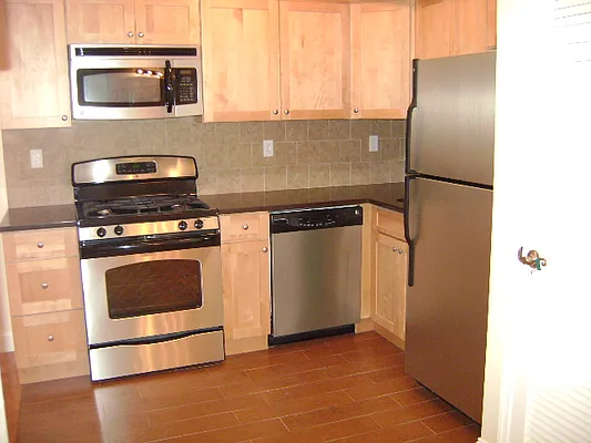 Rented by NY Space Finders Inc. | media 3