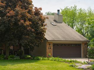 1A James Ct, Sidney, IL 61877