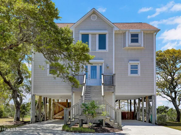 105 Twilight Court, Surf City, NC 28445