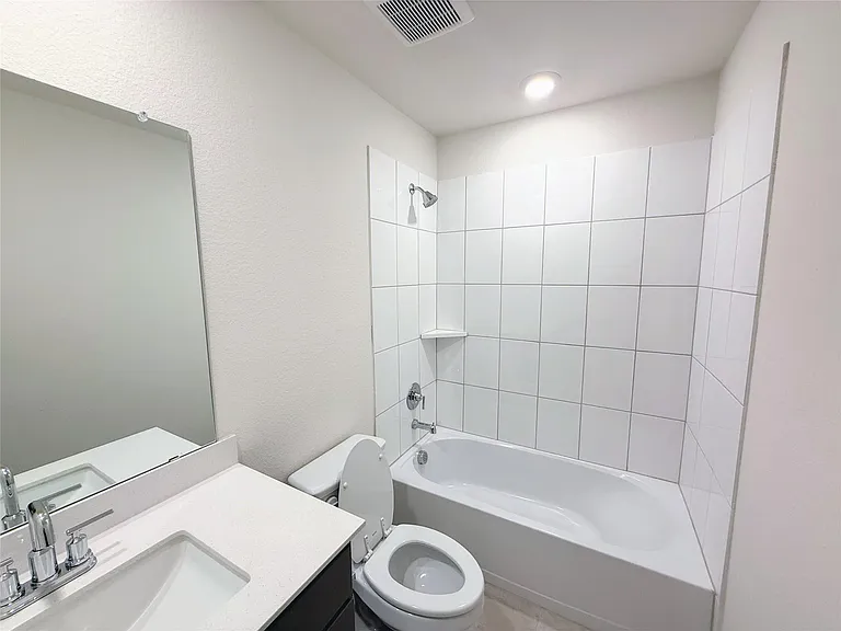 6233 Lassen Ct — Photo 8