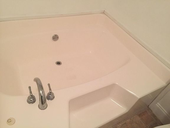 Garden Tub in Master Bathroom 