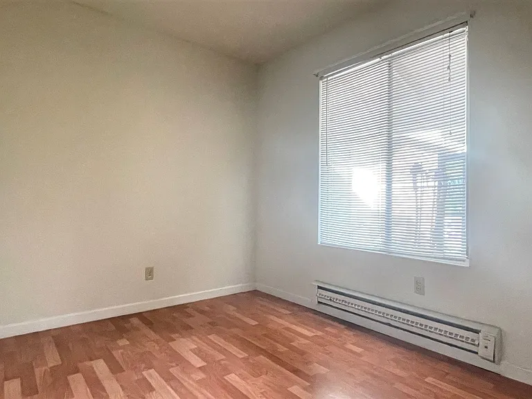 3402 Homestead Rd — Photo 13