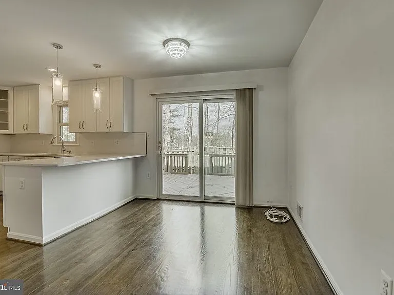 2866 Yarn Ct — Photo 11