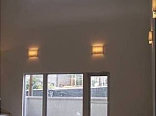 1016 W Lake St #1, Chicago, IL 60607