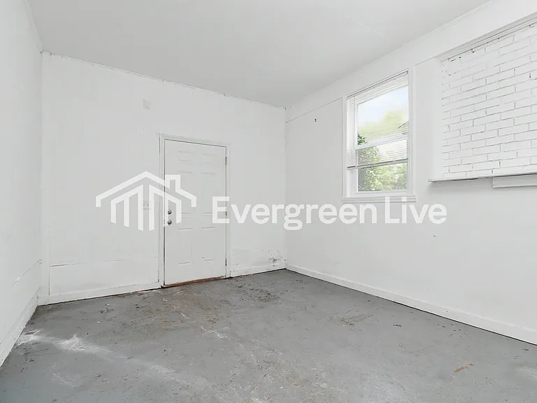 209 Weldwood Ct — Photo 5