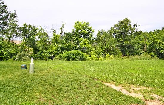 2nd image of 3058 Fox Hollow Dr
