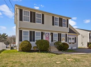 6 Endicott St, Johnston, RI 02919