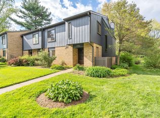 1790 Ivy Oak Sq #83, Reston, VA 20190