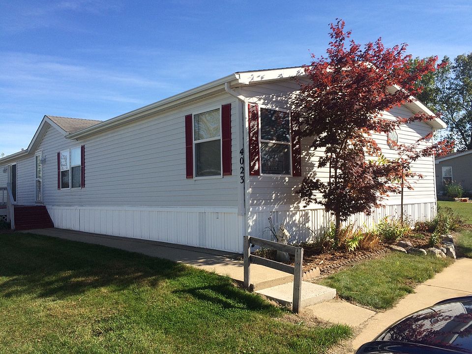 1st image of 4023 E Wembley Ln