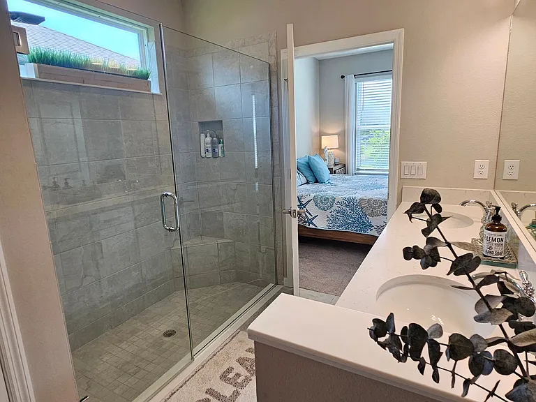 15285 Shady Palms Ln — Photo 46