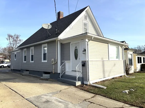 756 Walnut Ave, Elgin, IL 60123