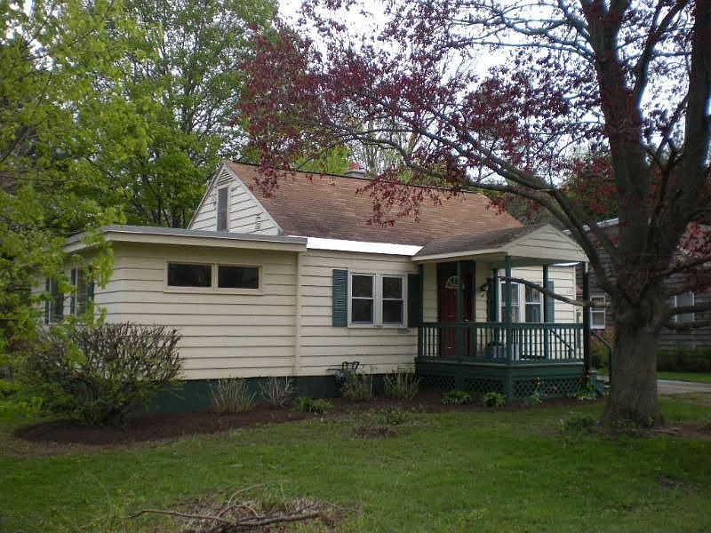 2nd image of 147 Sanford Ave