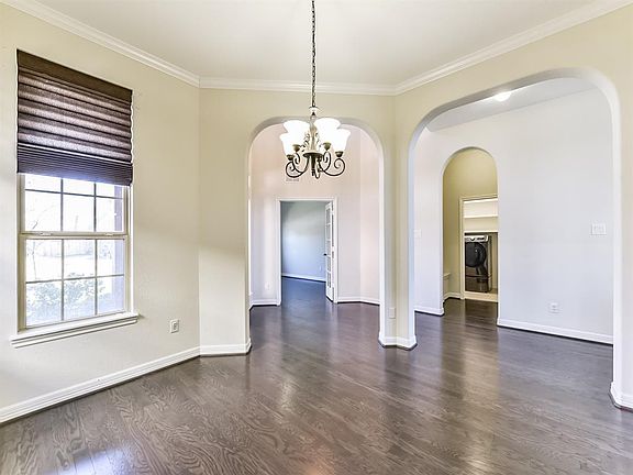 5th image of 3504 Sunburst Creek Ln