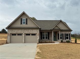133 Owl Ln, Winston Salem, NC 27127