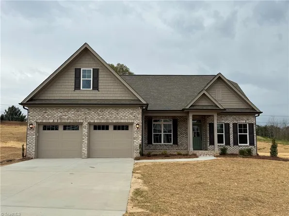 133 Owl Ln, Winston Salem, NC 27127