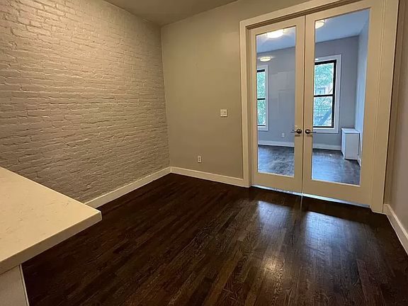 3rd image of 165 E 90th St APT 3A